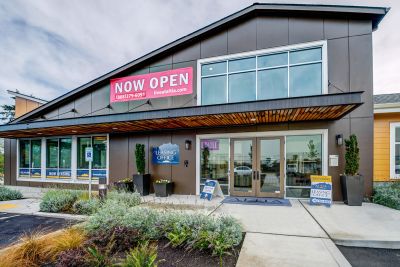 altia-aparments-poolside-metal-awning